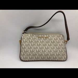 Michael Kors Jet Set Travel Handbag